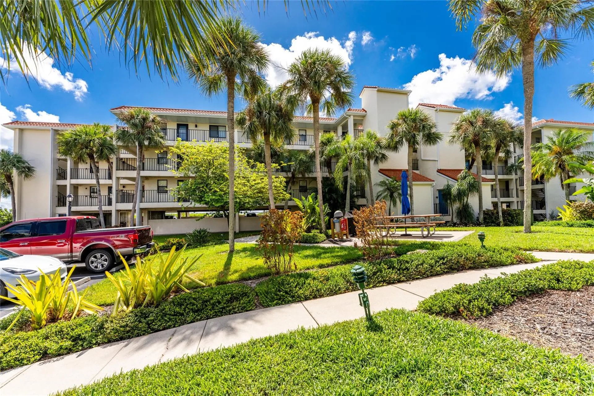 1591 Beach Road Englewood FL 34223