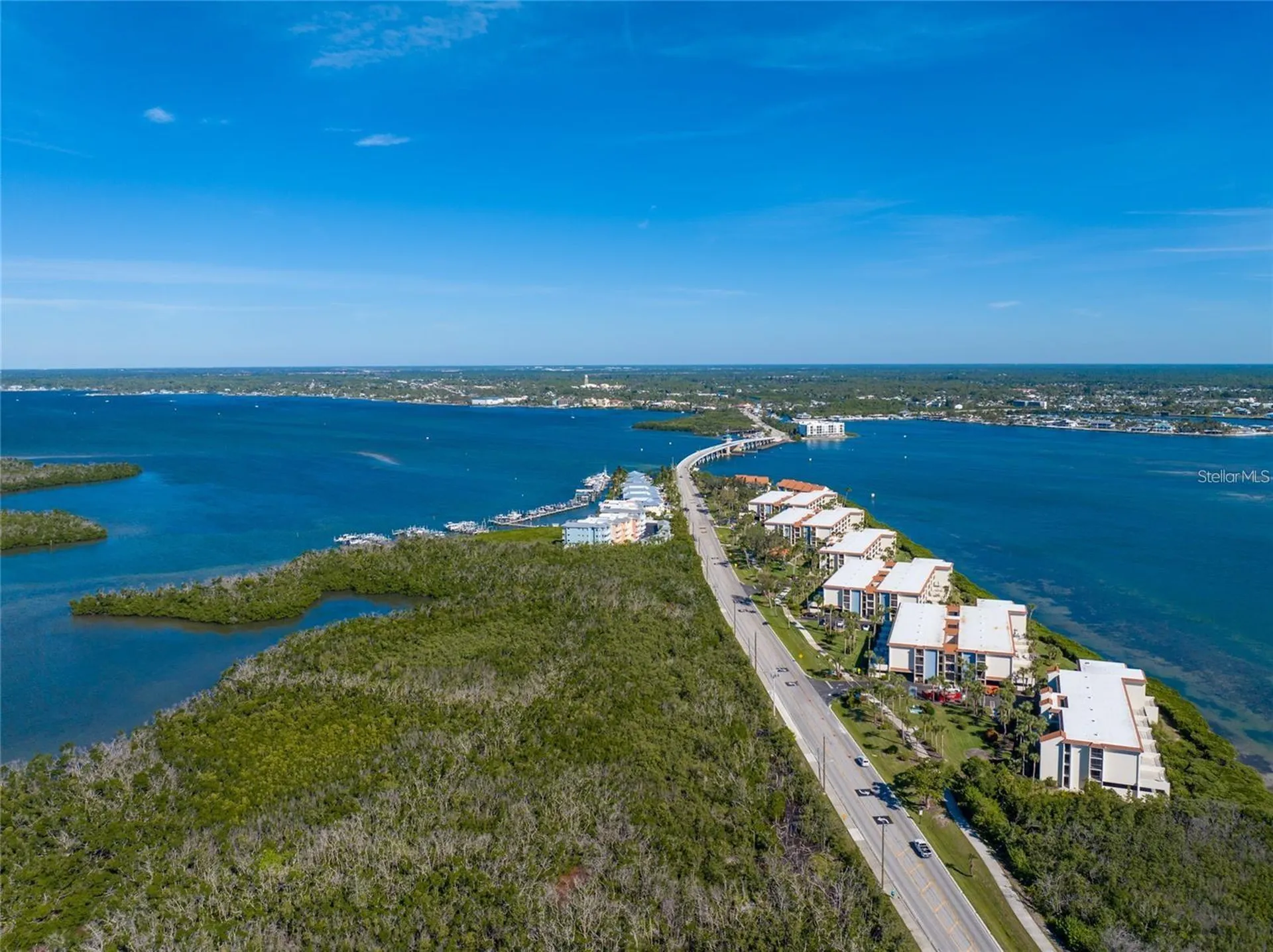 1591 Beach Road Englewood FL 34223
