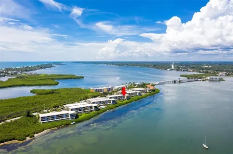 1591 Beach Road Englewood FL 34223