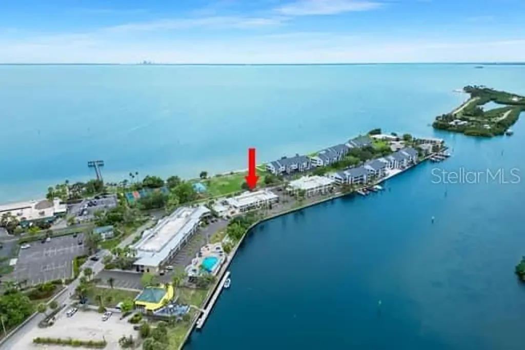 611 Destiny Drive Ruskin FL 33570