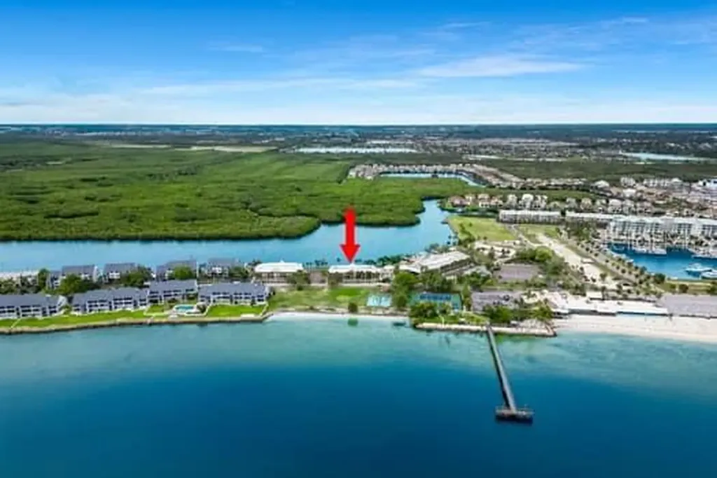 611 Destiny Drive Ruskin FL 33570