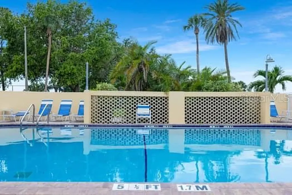 611 Destiny Drive Ruskin FL 33570