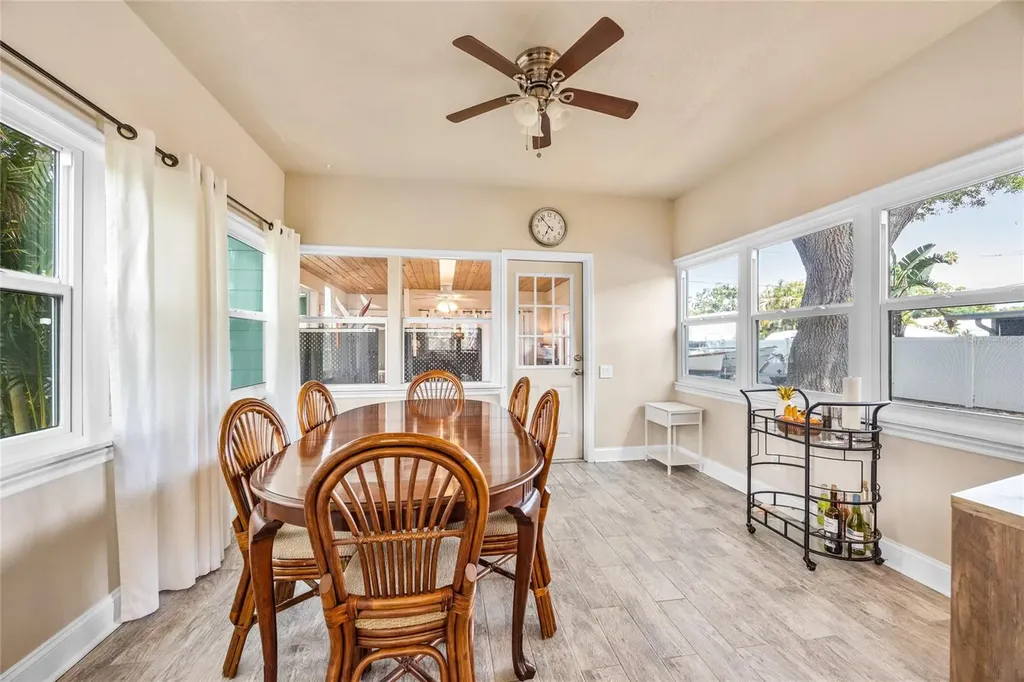 2709 Upton Street S Gulfport FL 33711