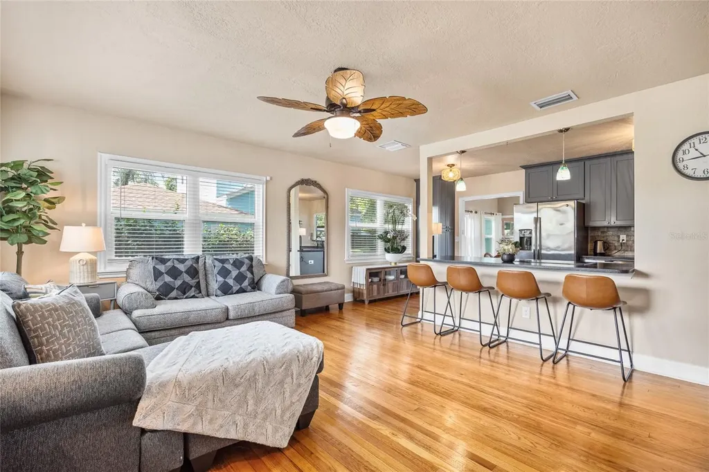 2709 Upton Street S Gulfport FL 33711