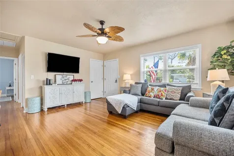 2709 Upton Street S Gulfport FL 33711