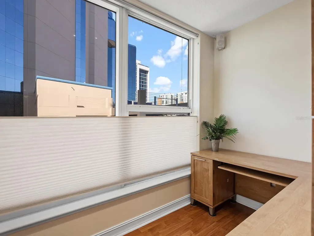 1233 N Gulfstream Avenue Sarasota FL 34236