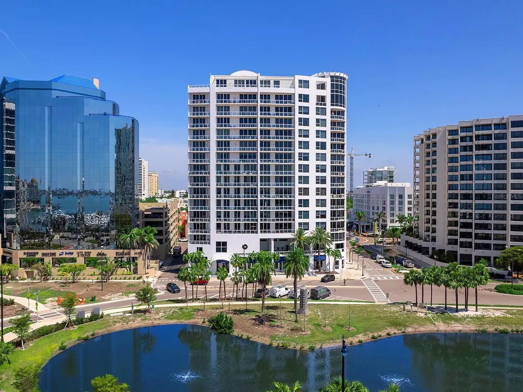 1233 N Gulfstream Avenue Sarasota FL 34236