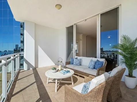 1233 N Gulfstream Avenue Sarasota FL 34236