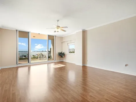 1233 N Gulfstream Avenue Sarasota FL 34236