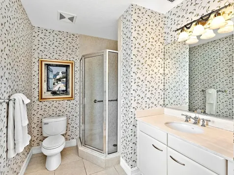 1233 N Gulfstream Avenue Sarasota FL 34236