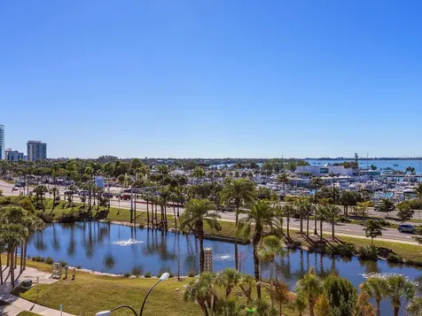 1233 N Gulfstream Avenue Sarasota FL 34236