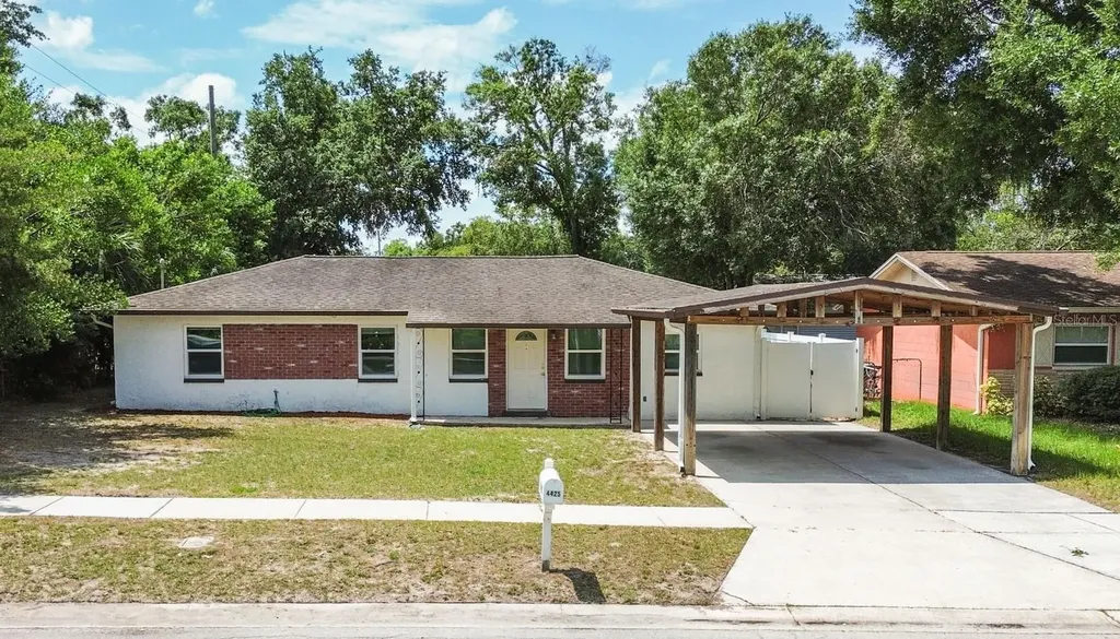 4425 Porpoise Drive Tampa FL 33617