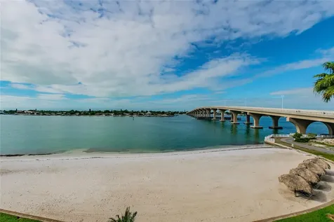 6073 Bahia Del Mar Boulevard St Petersburg FL 33715