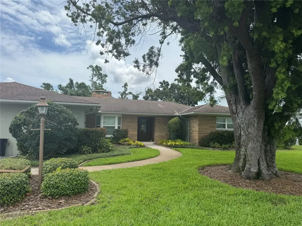 1005 50th Street Court W Bradenton FL 34209