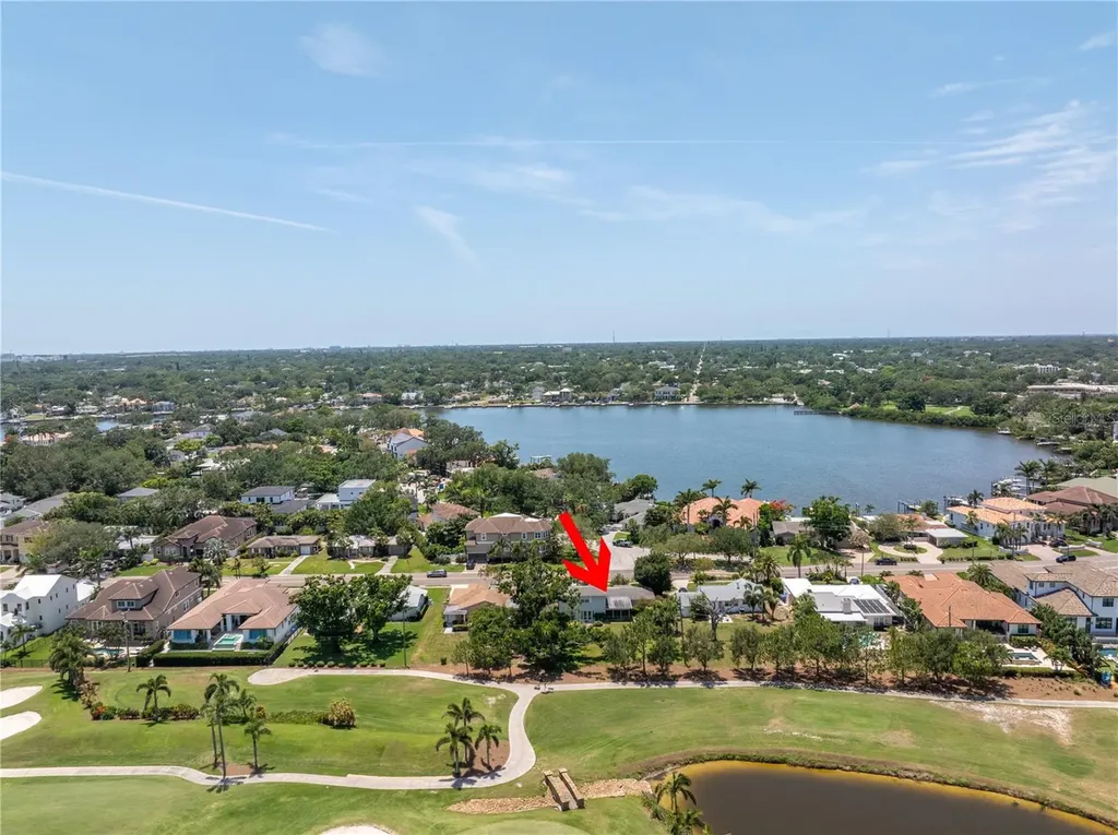 167 Almedo Way NE St Petersburg FL 33704
