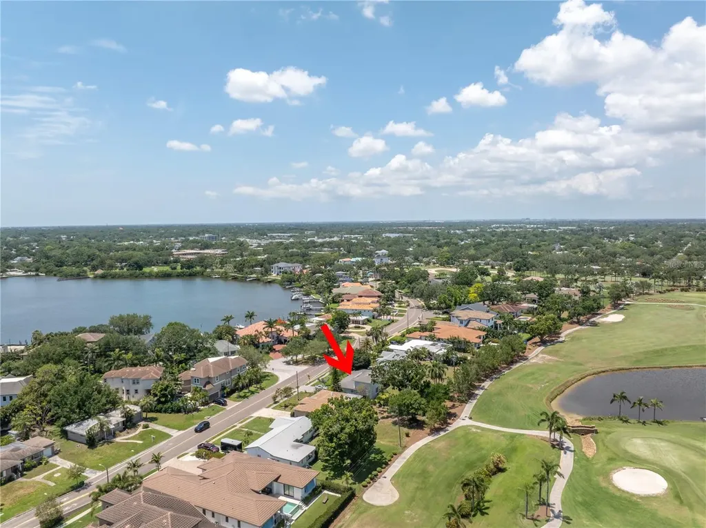 167 Almedo Way NE St Petersburg FL 33704