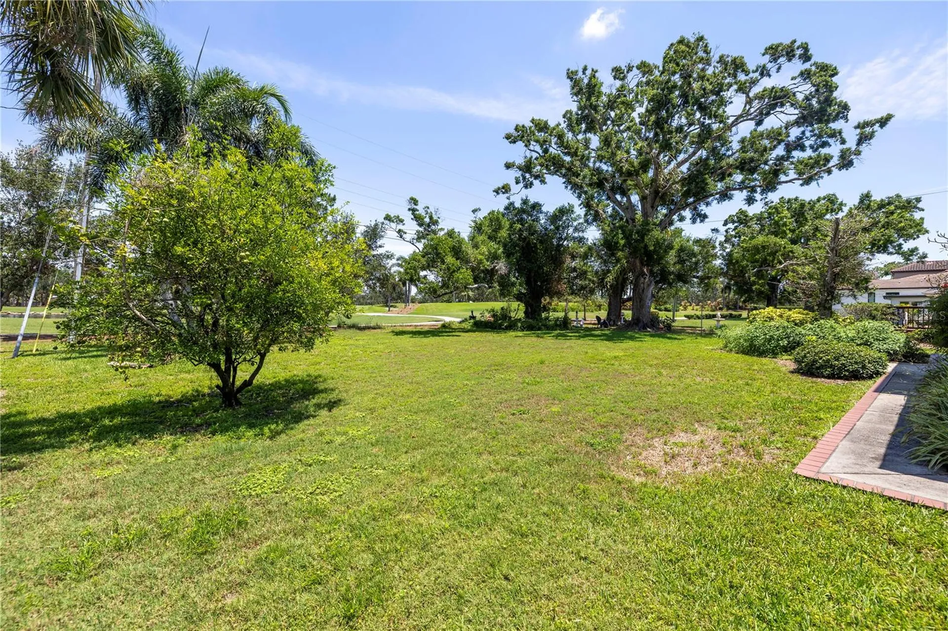 167 Almedo Way NE St Petersburg FL 33704