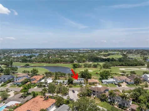 167 Almedo Way NE St Petersburg FL 33704