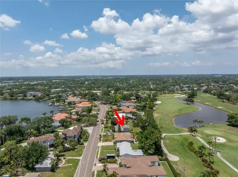 167 Almedo Way NE St Petersburg FL 33704