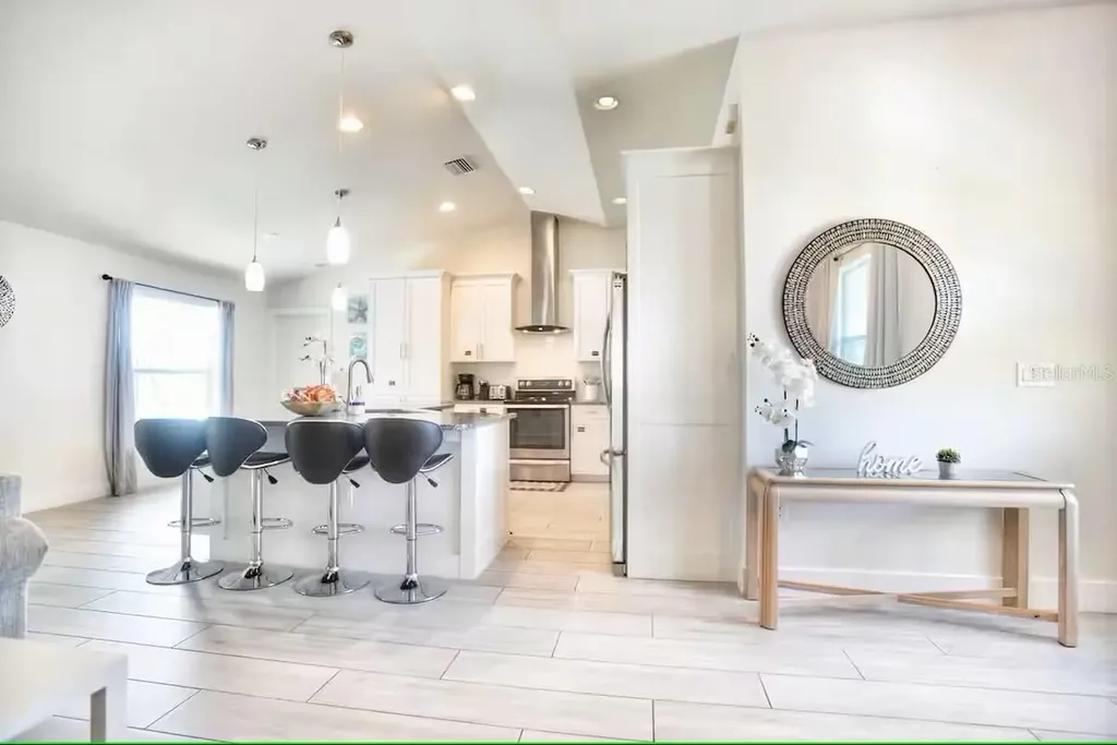 831 Palmetto Drive NE Port Charlotte FL 33952