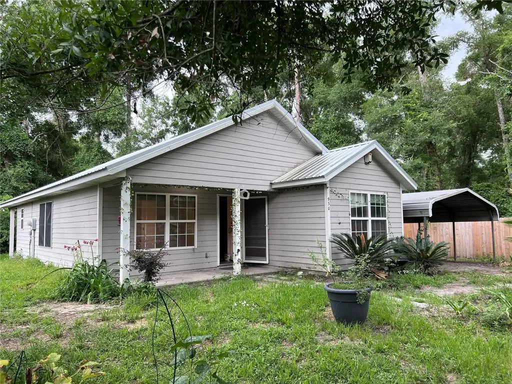 930 NE 14th Avenue Trenton FL 32693