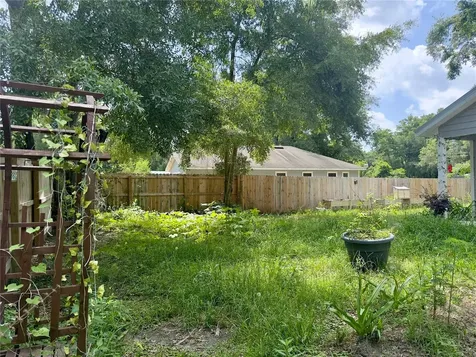 930 NE 14th Avenue Trenton FL 32693