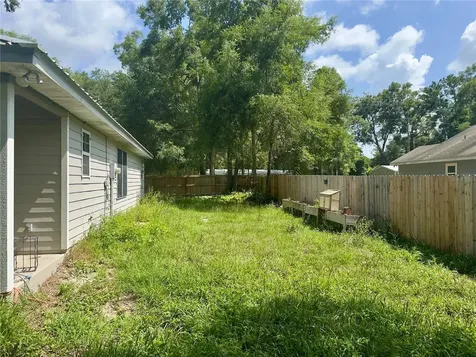 930 NE 14th Avenue Trenton FL 32693