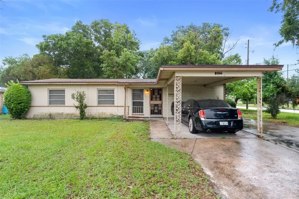 2044 W Gore Street Orlando FL 32805