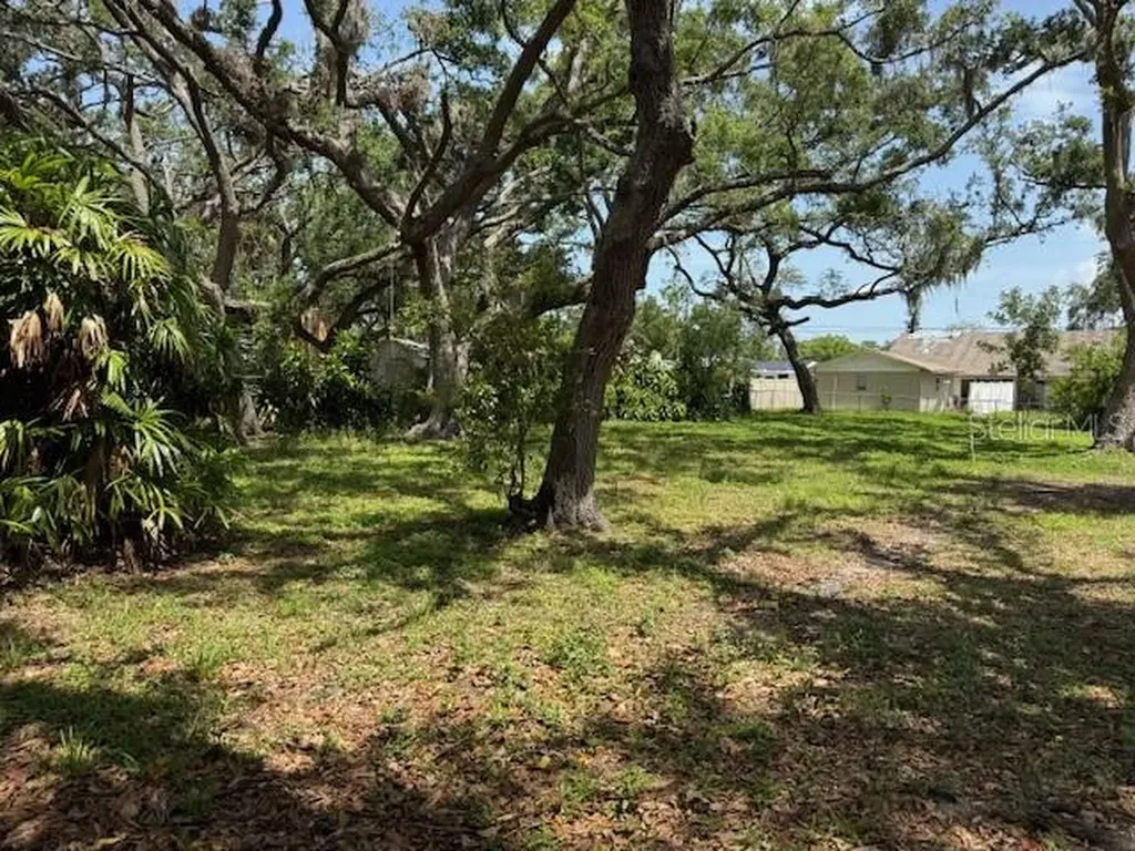2311 W 52nd Ave Drive Bradenton FL 34207