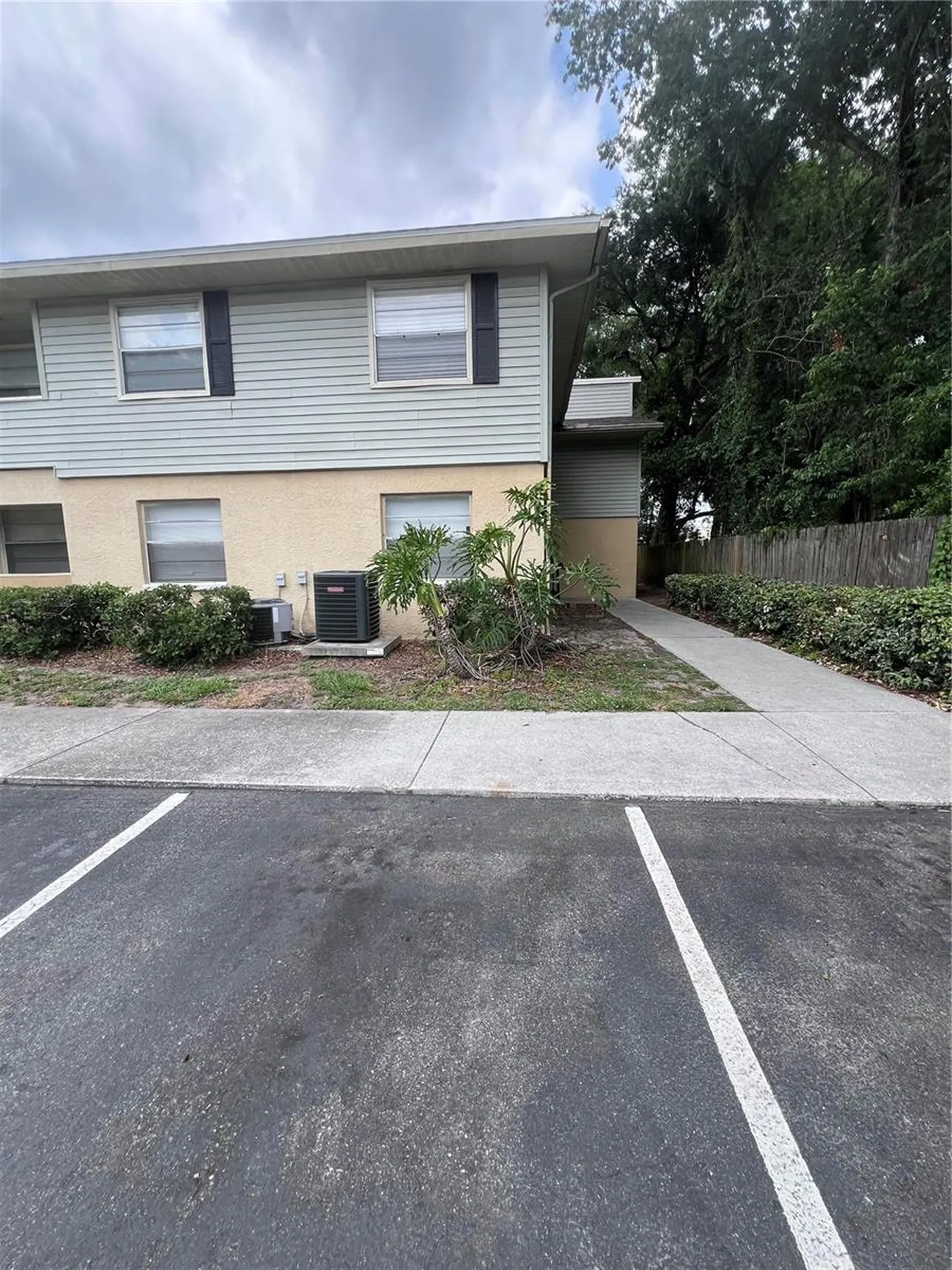 226 Thorn Tree Place Brandon FL 33510