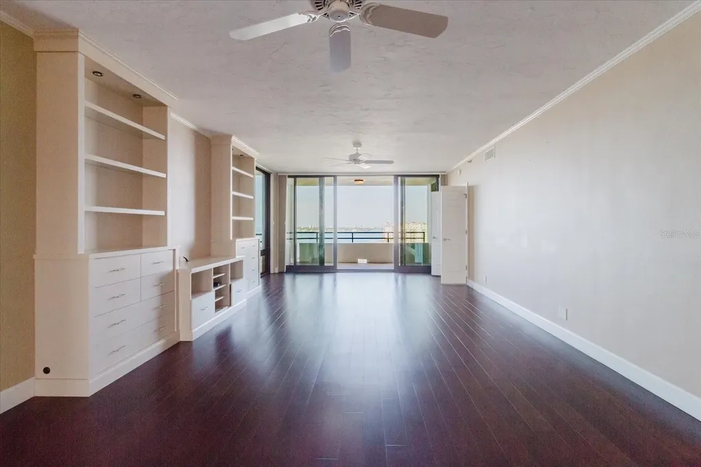 1255 N Gulfstream Avenue Sarasota FL 34236