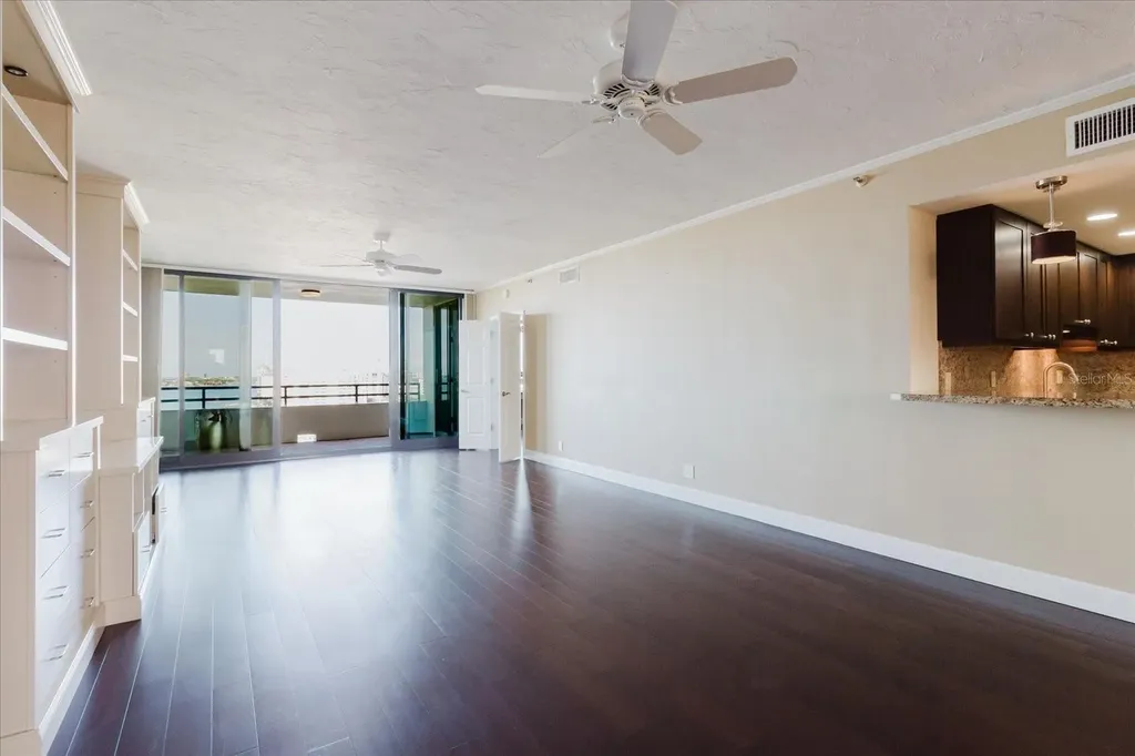 1255 N Gulfstream Avenue Sarasota FL 34236