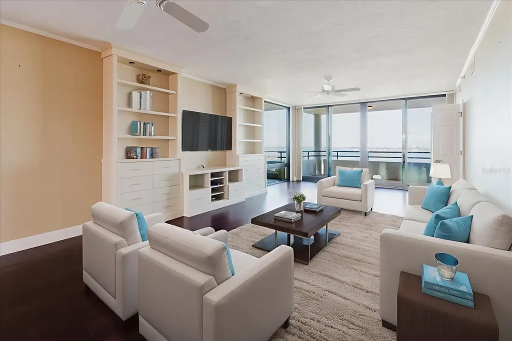 1255 N Gulfstream Avenue Sarasota FL 34236