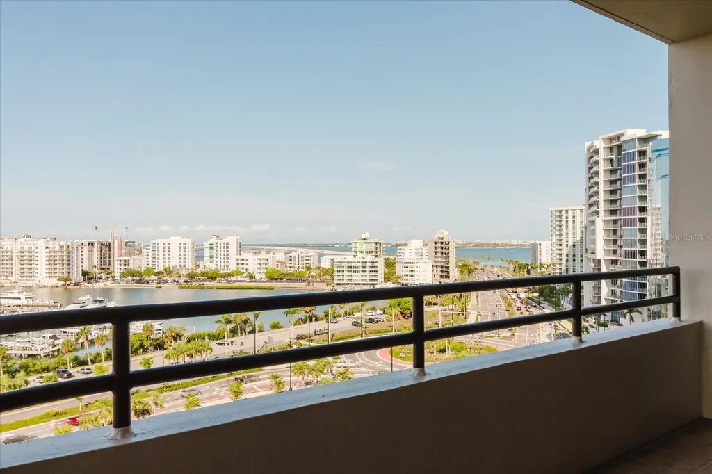 1255 N Gulfstream Avenue Sarasota FL 34236