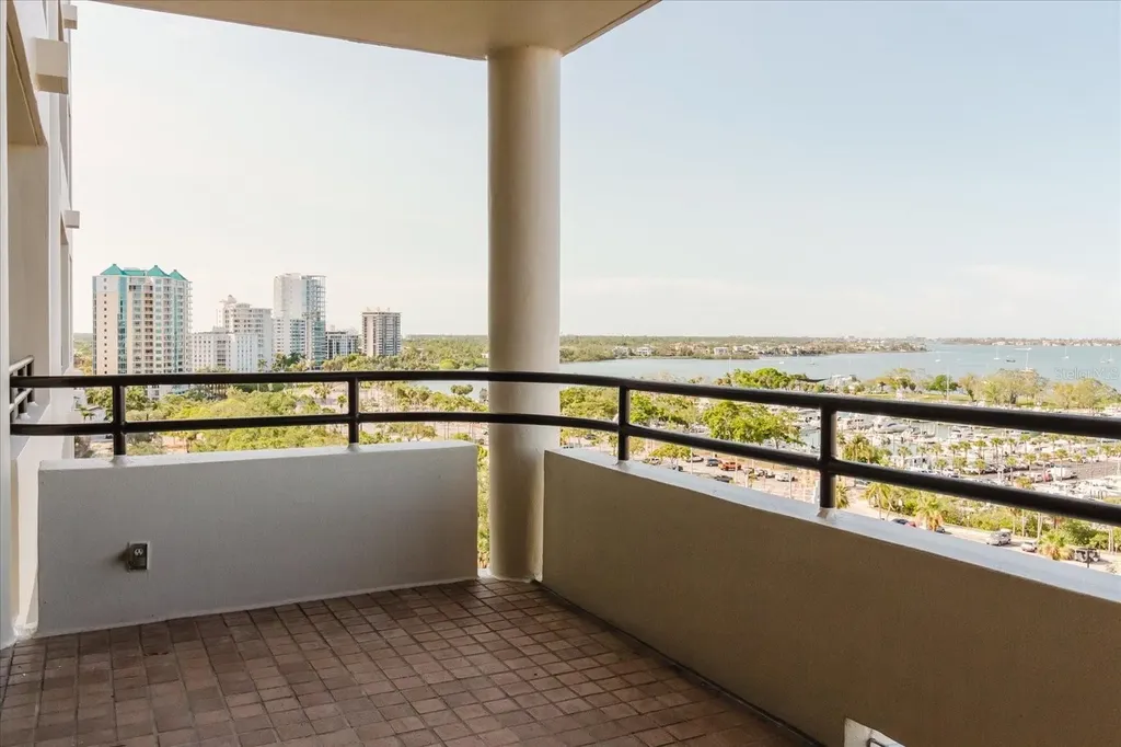 1255 N Gulfstream Avenue Sarasota FL 34236