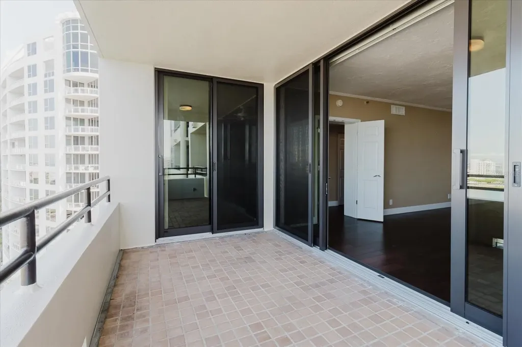 1255 N Gulfstream Avenue Sarasota FL 34236