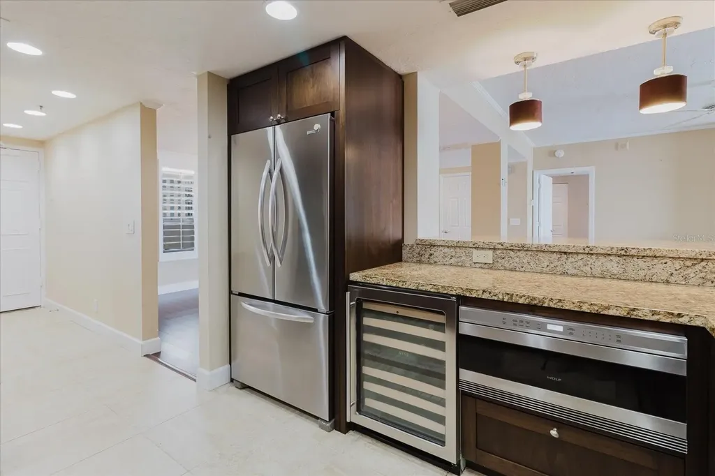 1255 N Gulfstream Avenue Sarasota FL 34236
