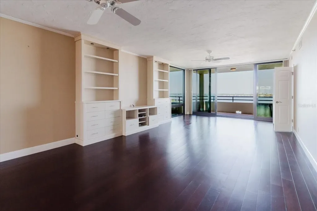 1255 N Gulfstream Avenue Sarasota FL 34236