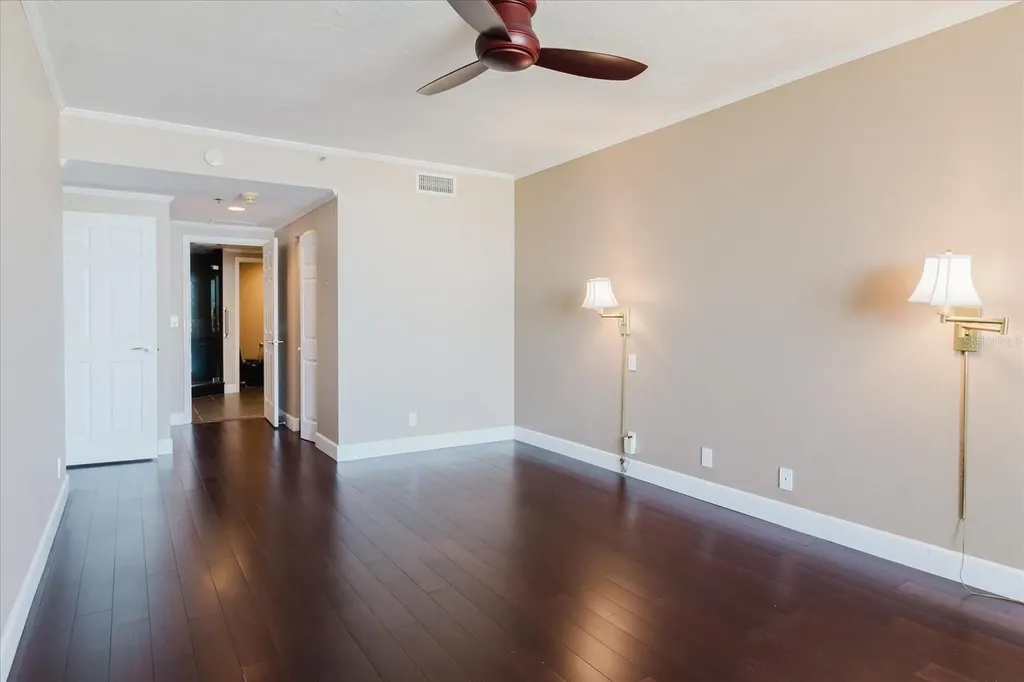1255 N Gulfstream Avenue Sarasota FL 34236