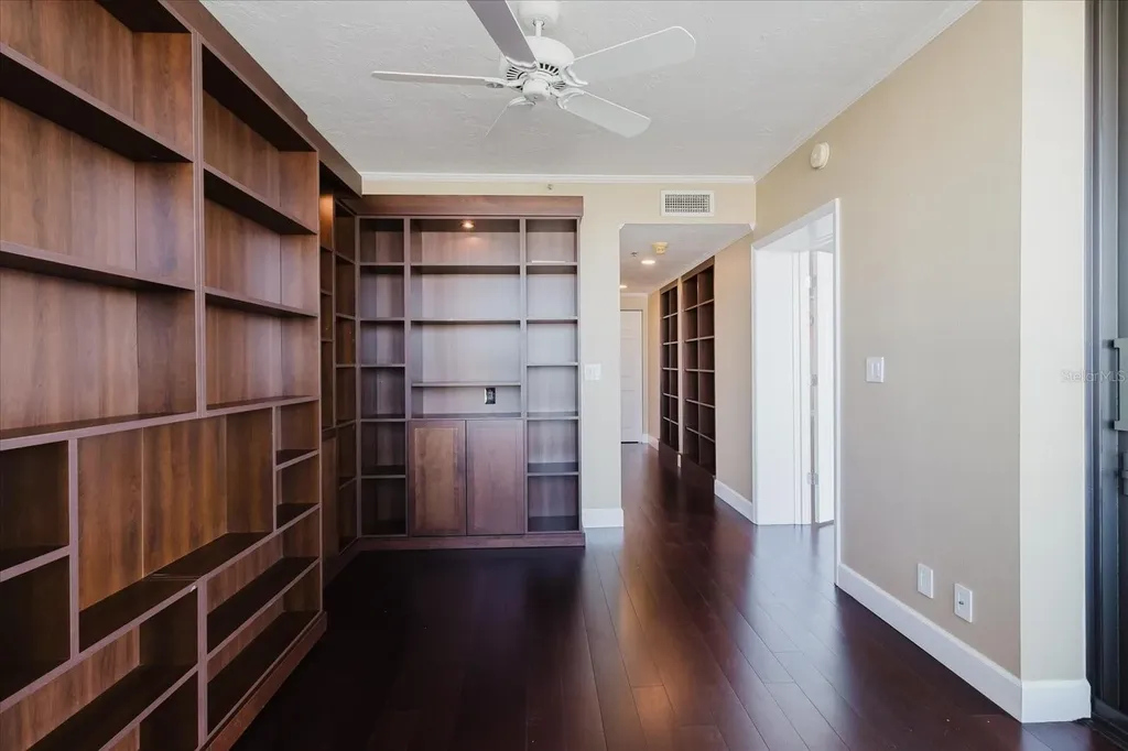 1255 N Gulfstream Avenue Sarasota FL 34236
