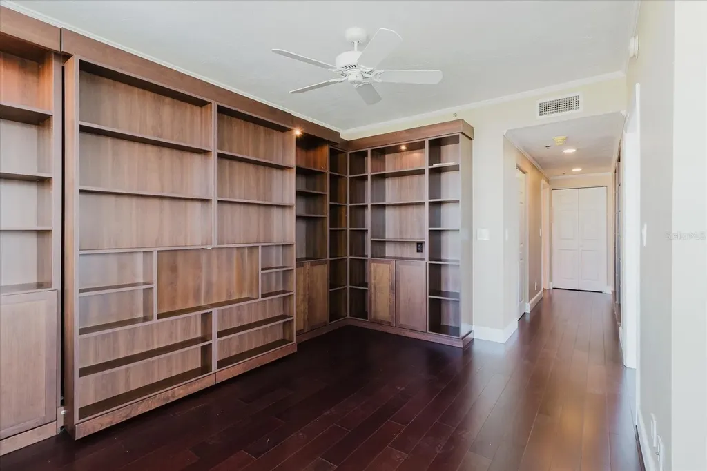 1255 N Gulfstream Avenue Sarasota FL 34236