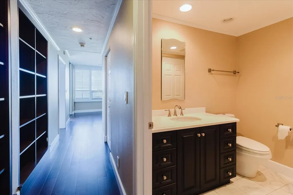 1255 N Gulfstream Avenue Sarasota FL 34236
