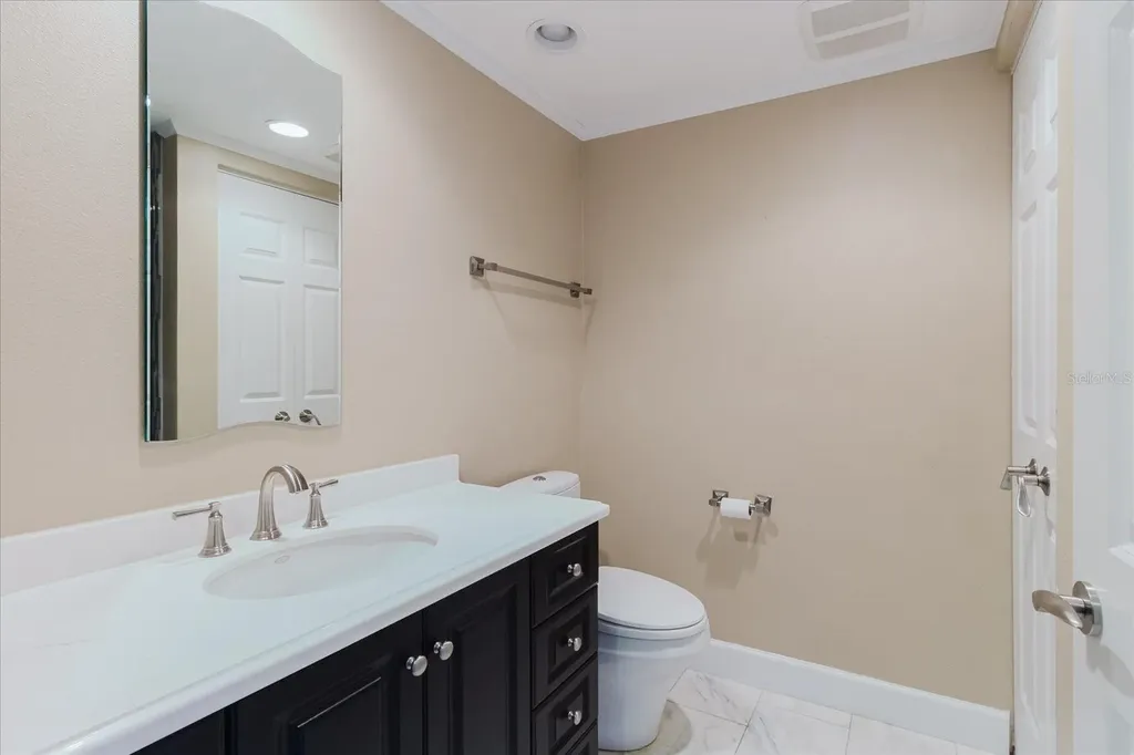1255 N Gulfstream Avenue Sarasota FL 34236