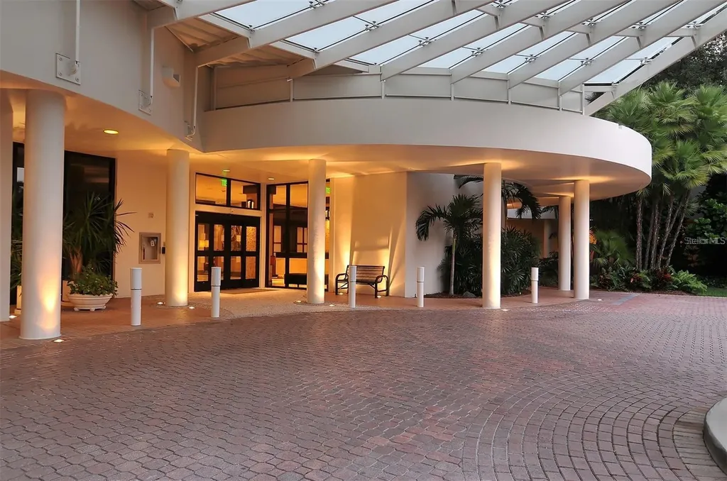 1255 N Gulfstream Avenue Sarasota FL 34236