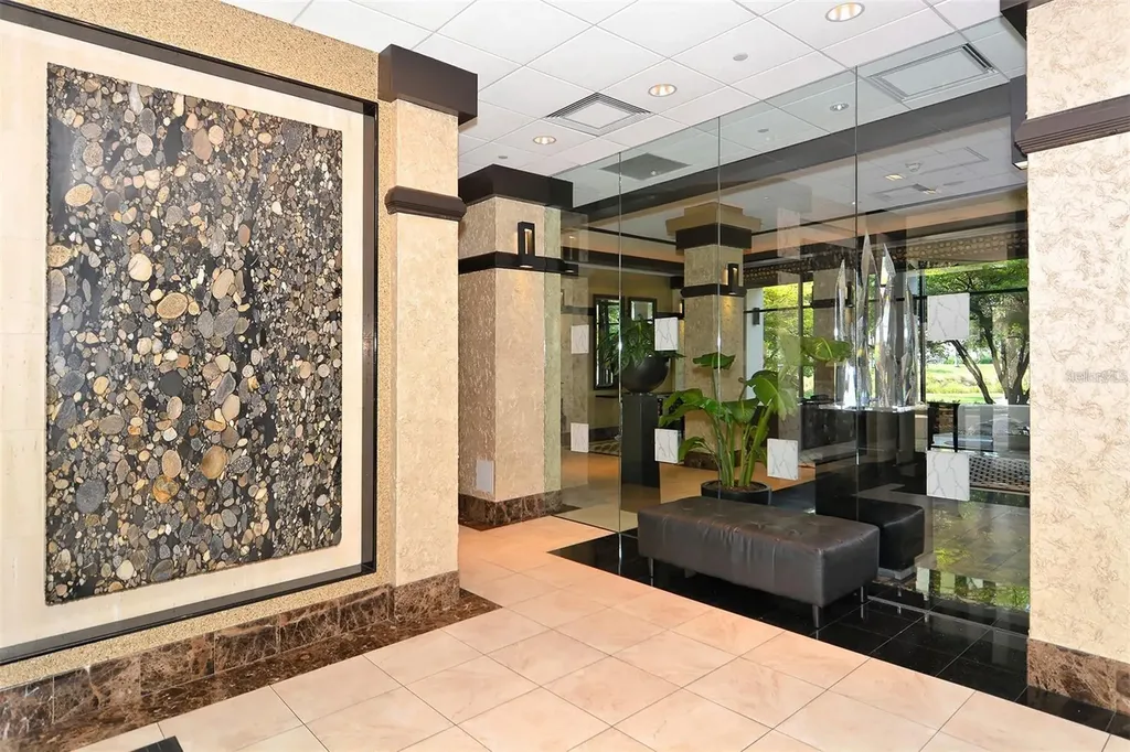 1255 N Gulfstream Avenue Sarasota FL 34236