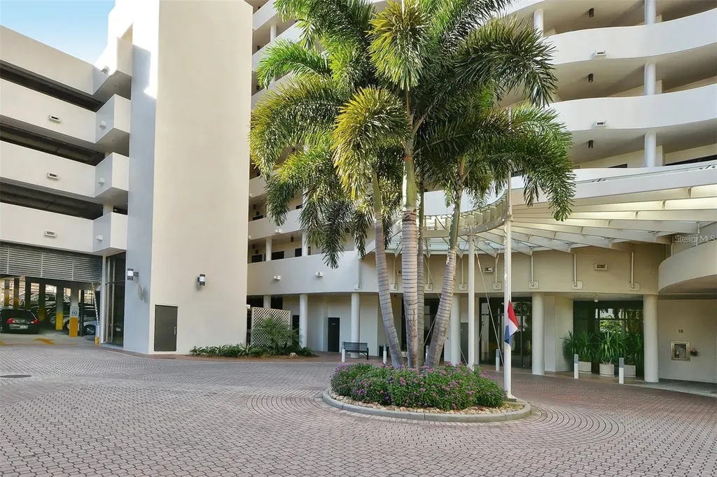 1255 N Gulfstream Avenue Sarasota FL 34236