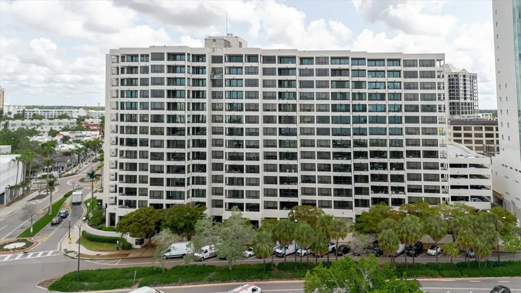 1255 N Gulfstream Avenue Sarasota FL 34236