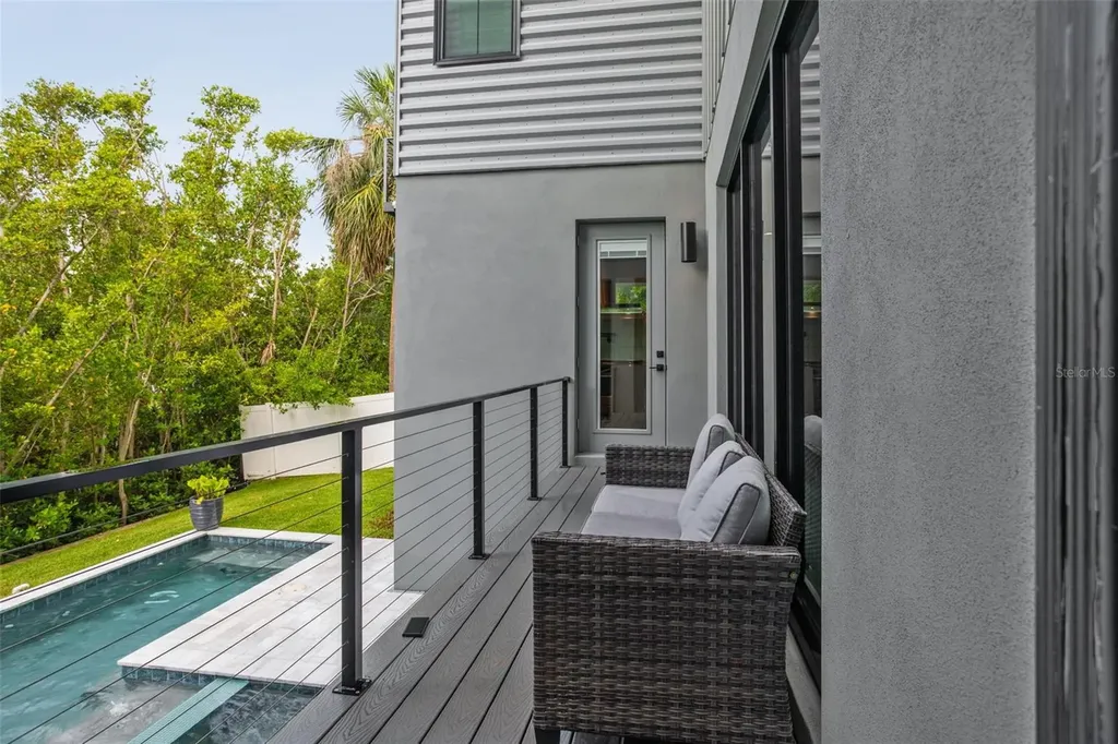 4806 W Euclid Avenue Tampa FL 33629