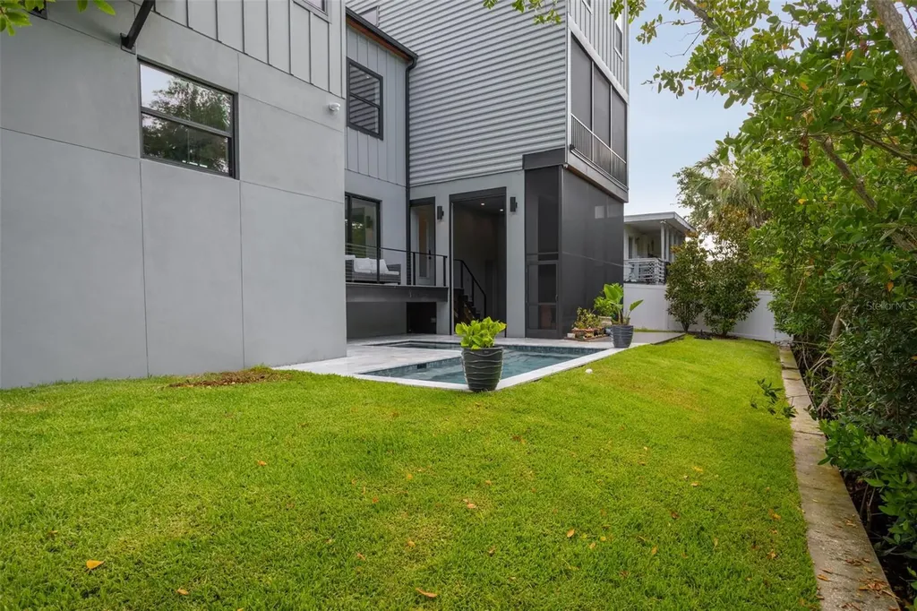 4806 W Euclid Avenue Tampa FL 33629