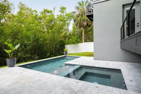 4806 W Euclid Avenue Tampa FL 33629